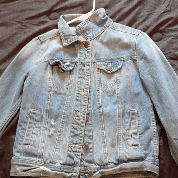 Jean jacket - Picture 1 of 3